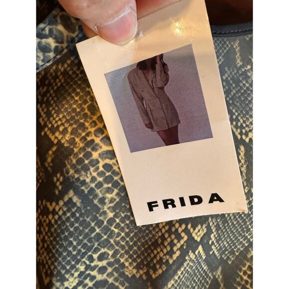 Koltov Small Snake Print Crossbody New with Tags - Picture 6 of 10